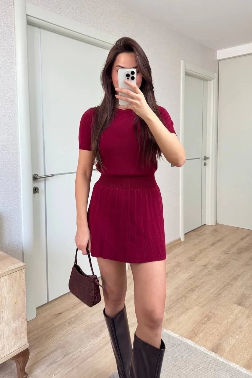 Kadın Bordo Kısa Kollu Triko Bluz Mini Etekli İkili Takım