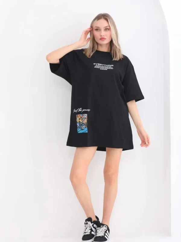 Women's Black Oversize Crew Neck Printed T-Shirt 5