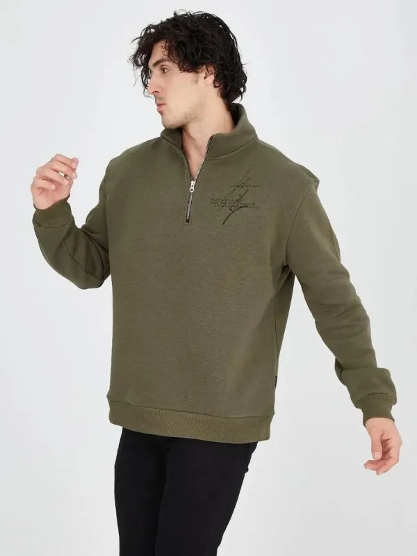 Men's Green Half Zip 3-Thread Cotton Printed Sweatshirt 2