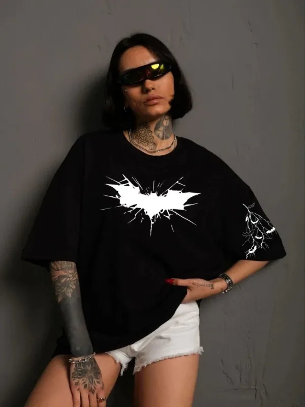 Ženska crna oversize bicikli kragna šišmiš rukav print majica 1