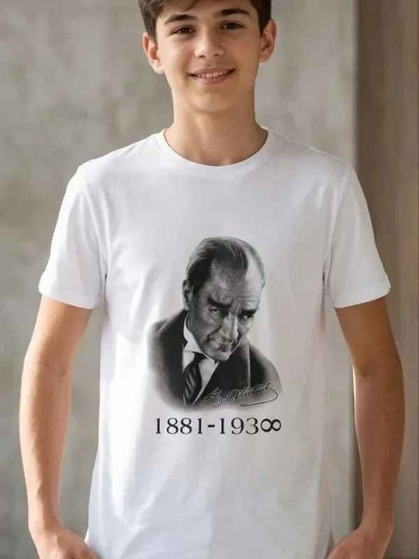 Boys' White Crew Neck Ataturk Printed T-Shirt 3
