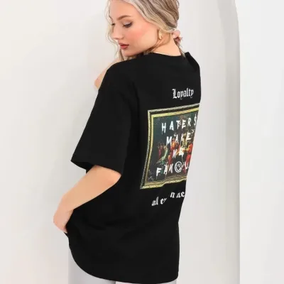 Bluzë e zezë për femra, oversize, me jakë biçiklete, të printuar 7