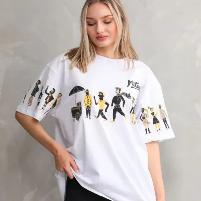 Női Fehér Oversize Kerékpárnyakú Mintás Póló 4