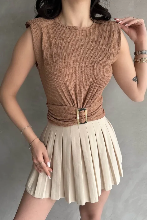 Bluza Bürümcük a Milê Bi Pêçek û Kemberê Bej 1