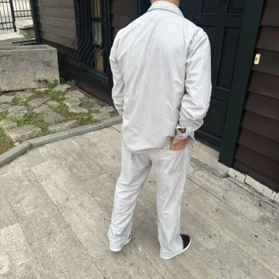 Muške sive oversized pantalone od somota sa rebrima i džepovima 2