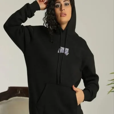 Qadın Qara Oversize Başlıqlı Cibli Çap Hoodie Sviter 2
