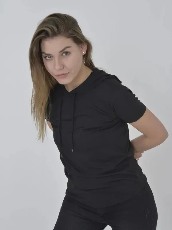 Dámske čierne slimfit bicykel výstrih krátke rukávy kapucňa tričko 2