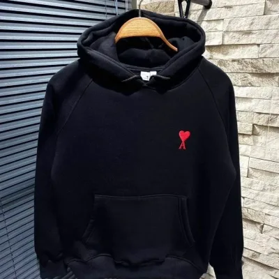 Dámský černý oversized bavlněný sweatshirt s kapucí a potiskem srdce 1