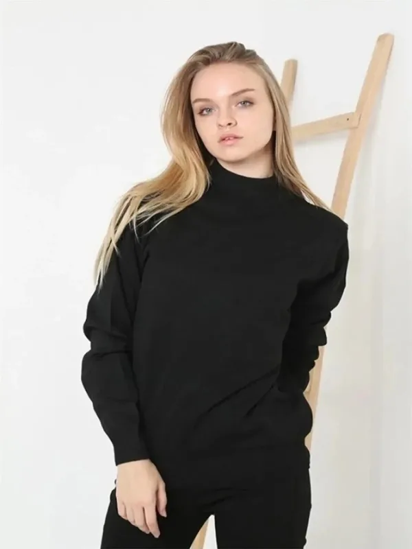 Damski czarny półgolf gładki sweter 1