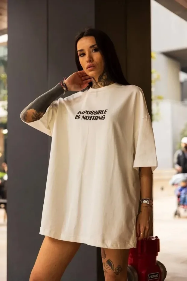 Kadın Beyaz Oversize Bisiklet Yaka Baskılı Kısa Kol Tişört 1