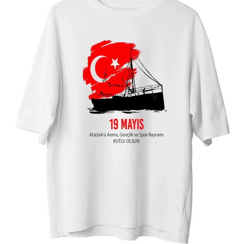 Férfi Fehér Oversize Május 19. Atatürk Nyomott Póló