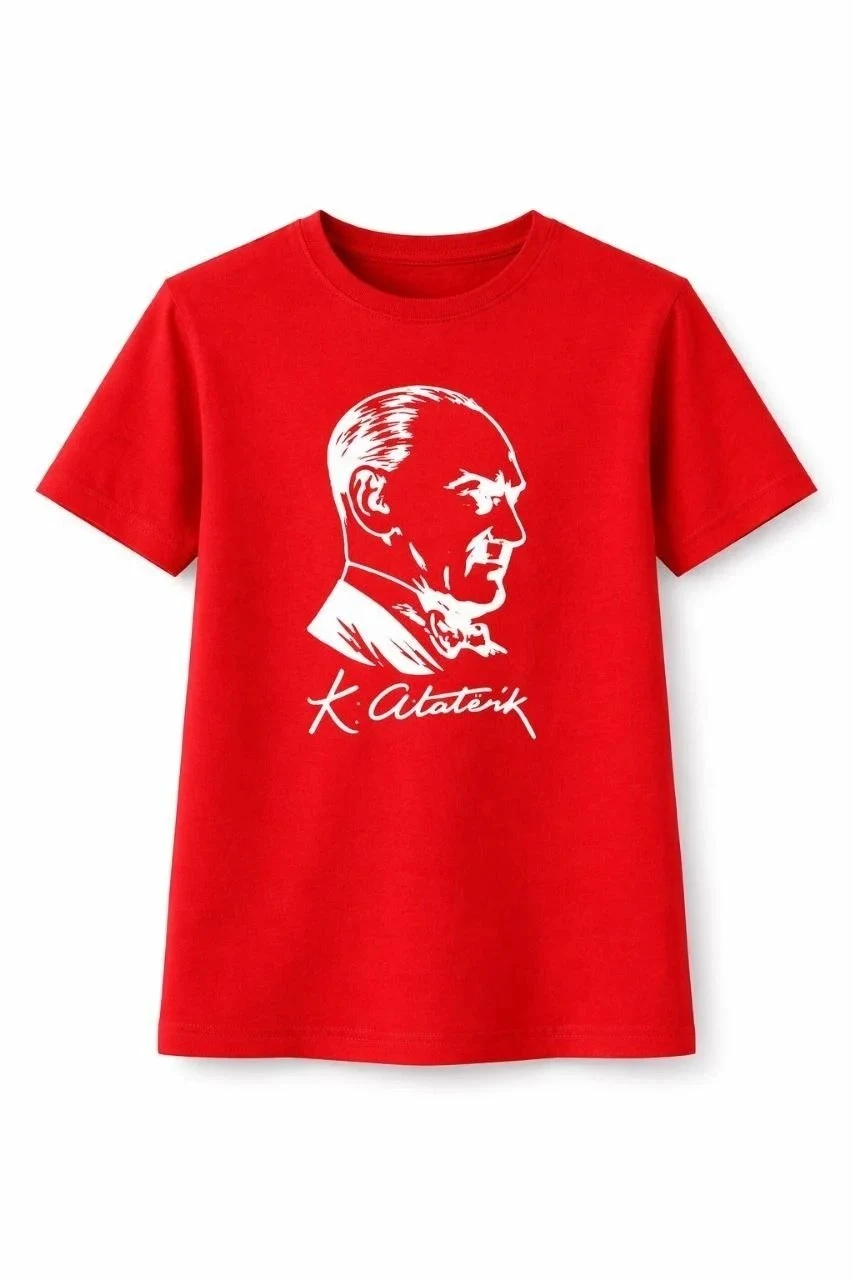 Tîşorta Keçan a Sor a Bi Stûyê Bisîkletê û Çapa Atatürk