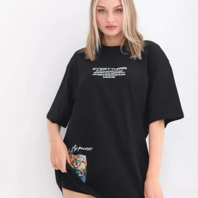 Women's Black Oversize Crew Neck Printed T-Shirt 1