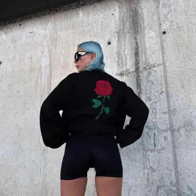 Γυναικείο Μαύρο Oversize Φούτερ με Κουκούλα, Print Τριαντάφυλλο, Βαμβακερό 3