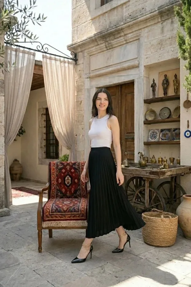 Ženska crna satenska plisirana midi suknja, elegantan i sofisticiran dizajn 5