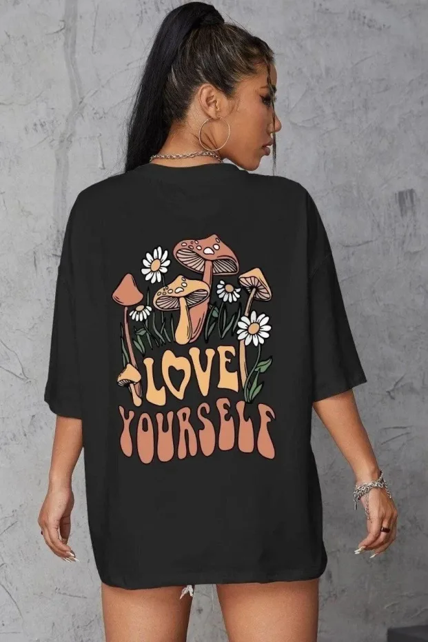 Women's Black Oversize Printed Short Sleeve T-Shirt 1