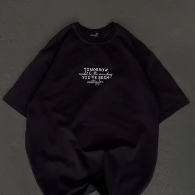 Γυναικείο Μαύρο Oversize Ποδηλατόλαιμο Τυπωμένο Μπλουζάκι 1