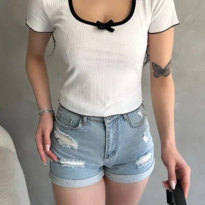 Pool Neck Binding Detail Crop Blouse White 4