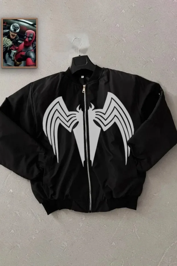 Dámská černá prošívaná bomber bunda, s kapsami, se zipem, s logem pavouka 1