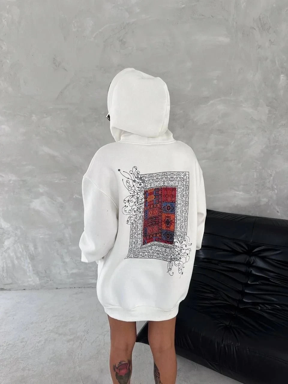 Jinê Spî 3 Têl Pembû Hoodî Bikapûşon Cêbê Kangurû Çapkirî Sweatshirt