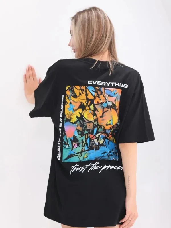 Women's Black Oversize Crew Neck Printed T-Shirt 8