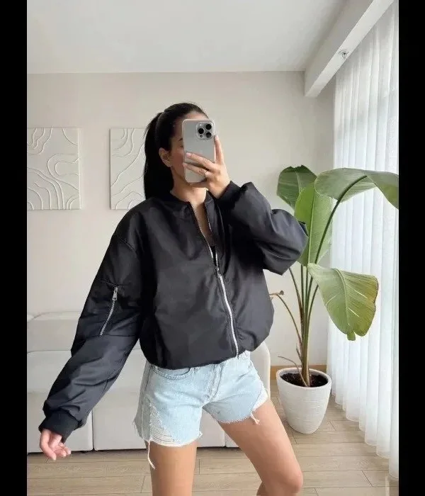 Női fekete oversized cipzáras zsebes bomber dzseki 6