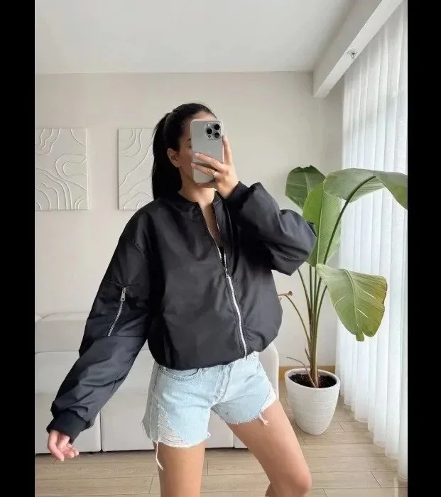 Kadın Siyah Oversize Fermuarlı Cepli Bomber Ceket 6