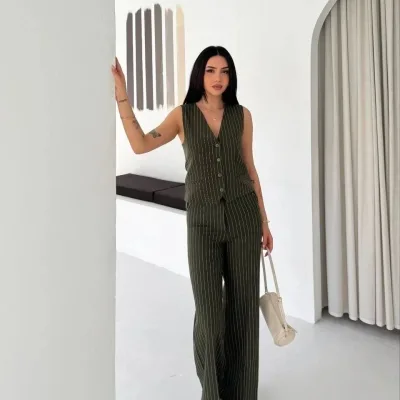 Jin Haki Xêzkirî Qumaşê Tansel Kincê Yelek û Pantolon 3