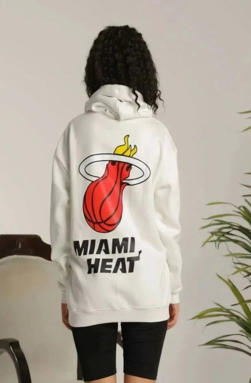 Kadın Beyaz Oversize Kapüşonlu Baskılı 3 İplik Pamuklu Sweatshirt