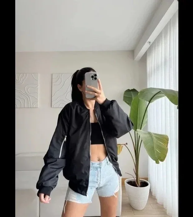 Kadın Siyah Oversize Fermuarlı Cepli Bomber Ceket 3