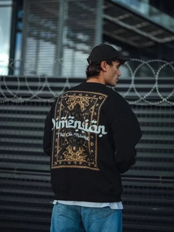 Sweatshirtê Mêran ê Reş ê 3 Têlî Pembû Bi Stûyê Bisîkletê û Çapkirî 3