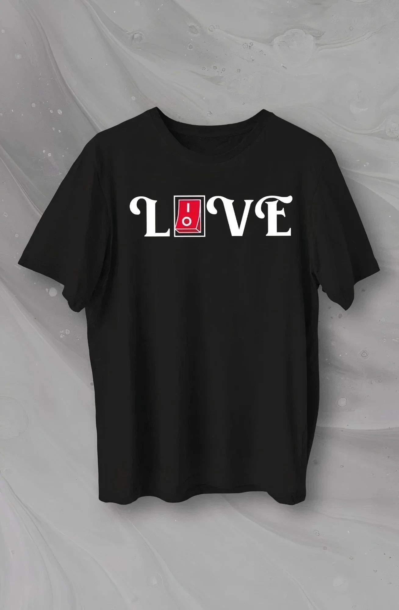 Tîşorta Mêran a Reş a Oversize Bi Stûyê Bisîkletê û Çapa Love
