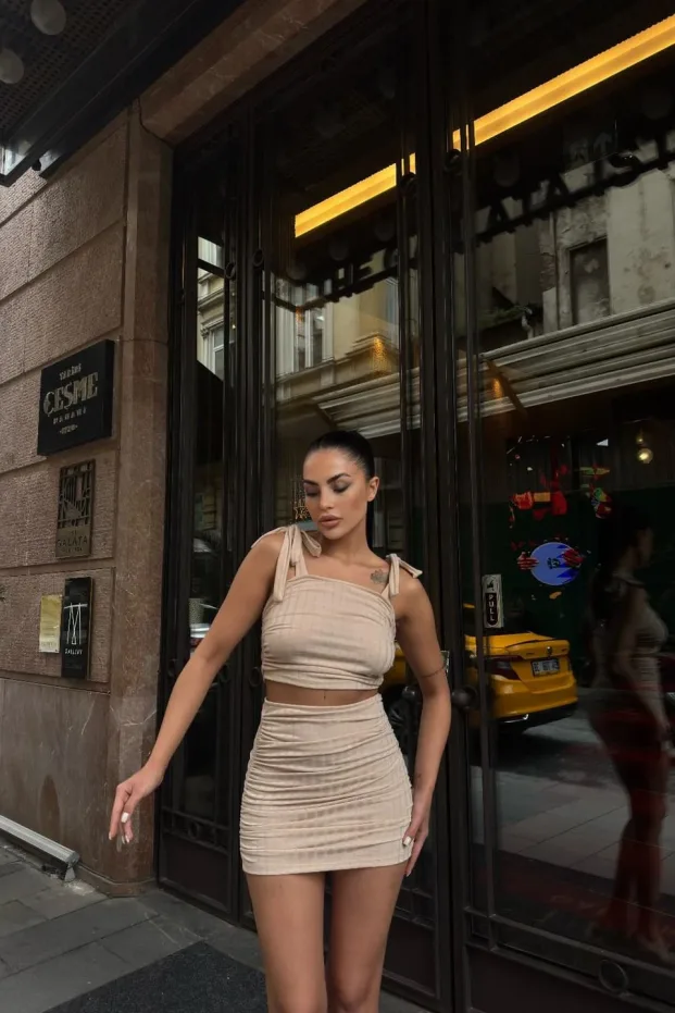 Crop bluza i suknja set sa vezicama - Bež 2