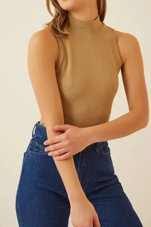 Kadın Camel Fitilli Kaşkorse Yaka Likralı Body 4
