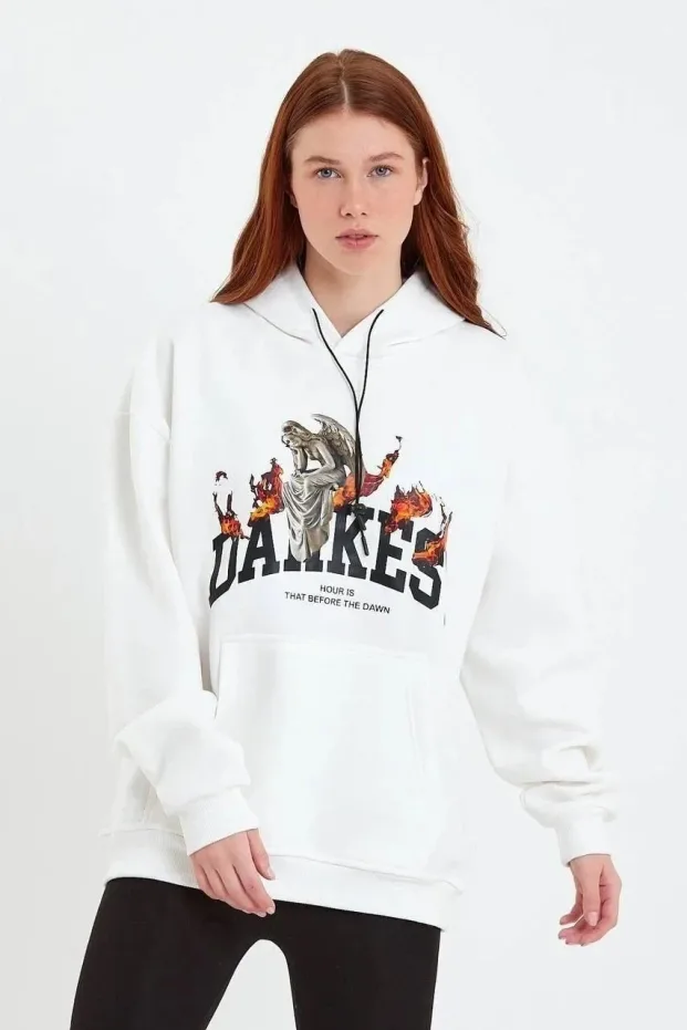 Kadın Beyaz Oversize Kapüşonlu Cepli Baskılı Pamuklu Sweatshirt 1