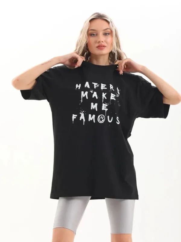 Bluzë e zezë për femra, oversize, me jakë biçiklete, të printuar 1