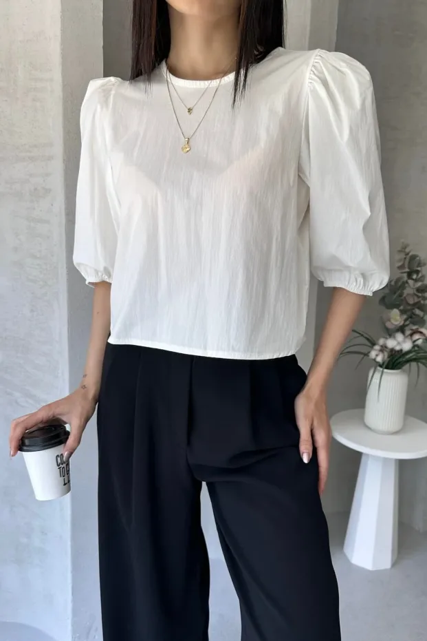 Bela poplin bluza sa lubeničastim rukavima i mašnom na leđima 3