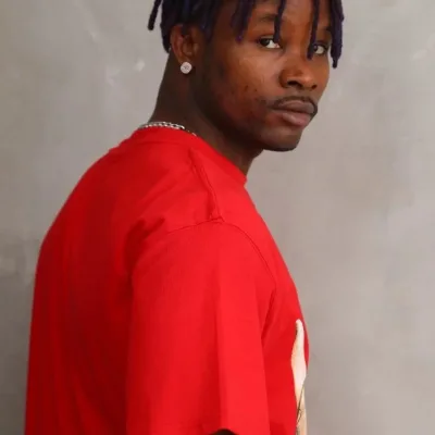 Férfi piros oversized kerékpárnyakú nyomott póló 6
