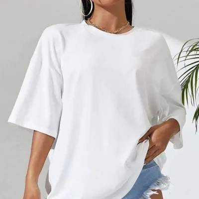 Dámské bílé oversized tričko s potiskem s krátkým rukávem 2