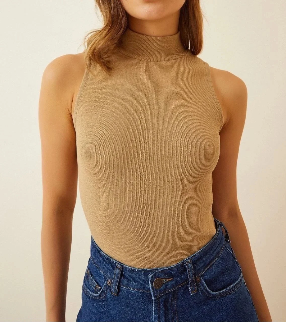 Dámské camel žebrované lycrové body