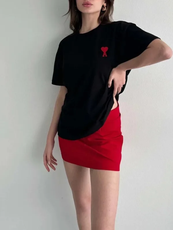 Női fekete oversized biciklinyakas nyomott rövid ujjú póló 2