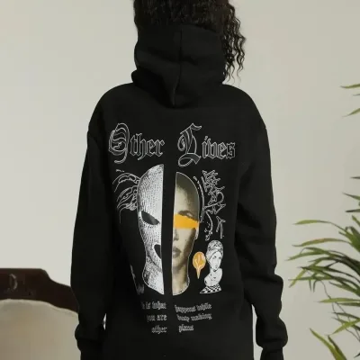 Dámsky čierny oversize kapucňový s vreckom potlačený bavlnený sweatshirt 2