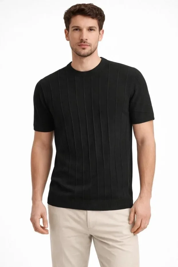 Man Black Crew Neck Ribbed Knit T-Shirt 1