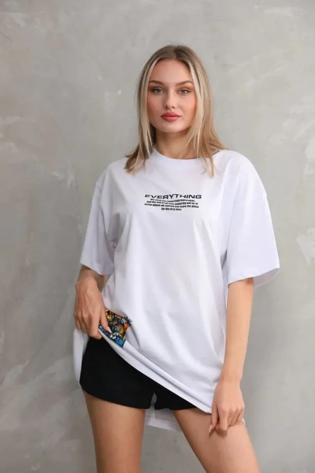 Kadın Beyaz Oversize Bisiklet Yaka Baskılı Pamuklu Tişört 4