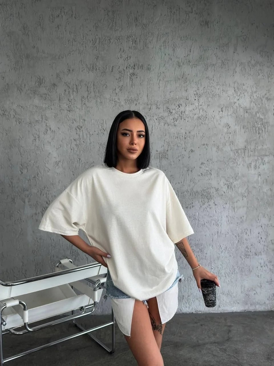 Kadın Beyaz Oversize Bisiklet Yaka Rahat Günlük Tişört