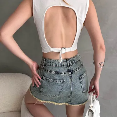 Hátul Öves Részletes Kasmír Crop Blúz Fehér 4