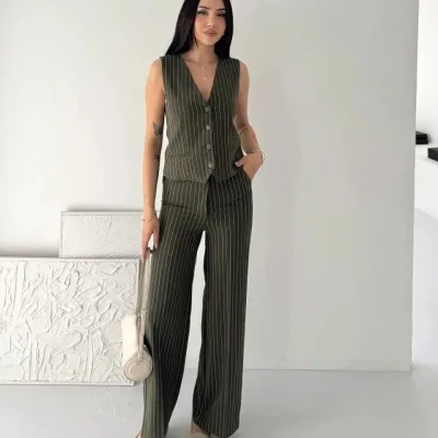 Jin Haki Xêzkirî Qumaşê Tansel Kincê Yelek û Pantolon 2