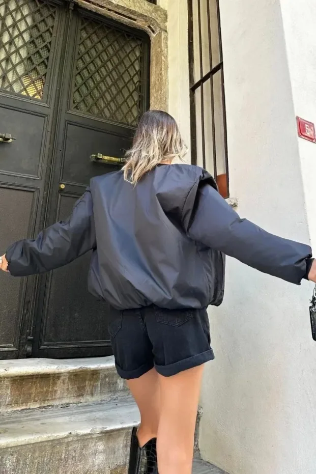 Kadın Siyah Oversize Fermuarlı Sokak Modası Bomber Ceket 2