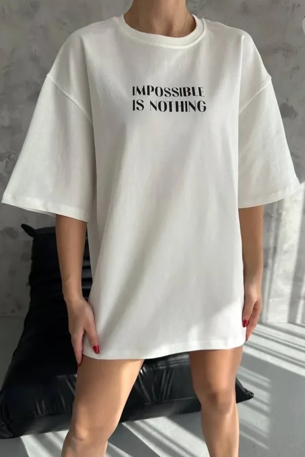 Kadın Beyaz Oversize Bisiklet Yaka Baskılı Kısa Kol Tişört 1