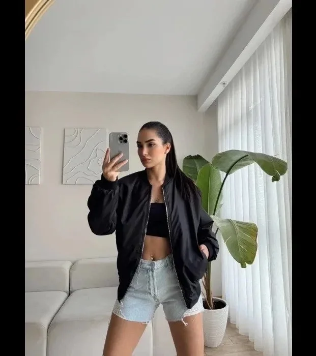 Kadın Siyah Oversize Fermuarlı Cepli Bomber Ceket 1